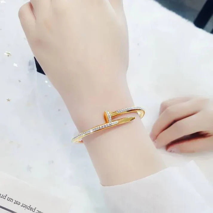 Nail Diamond Bracelet