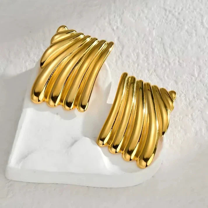 Wave Statement Earrings – Bold & Elegant
