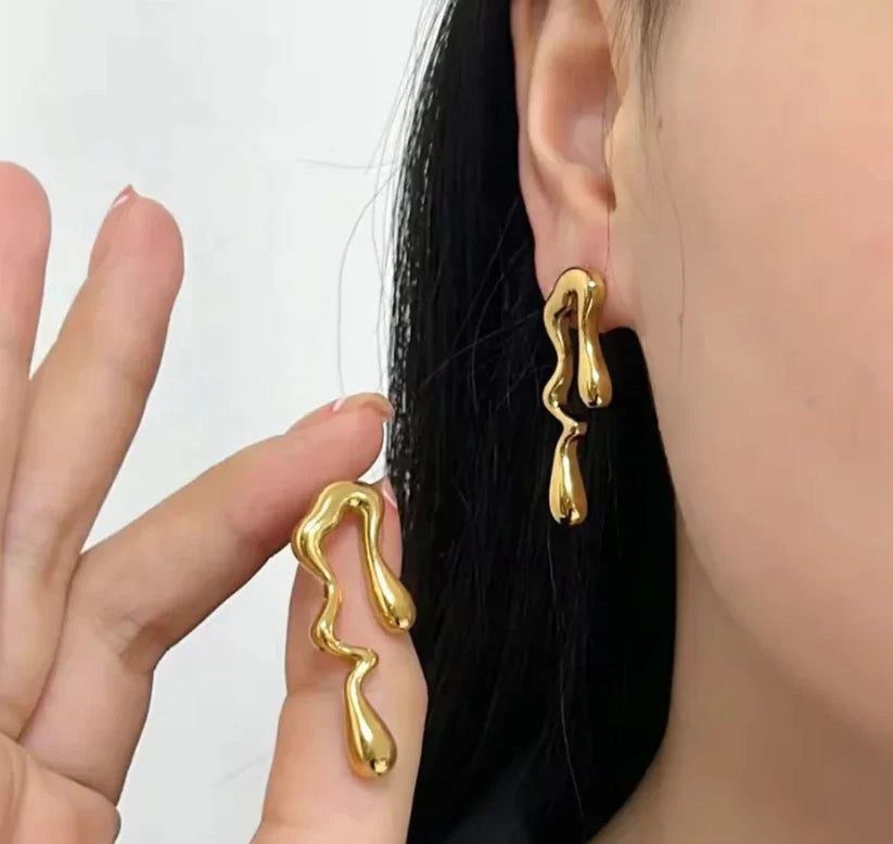 Bold Waterdrop Statement Earring
