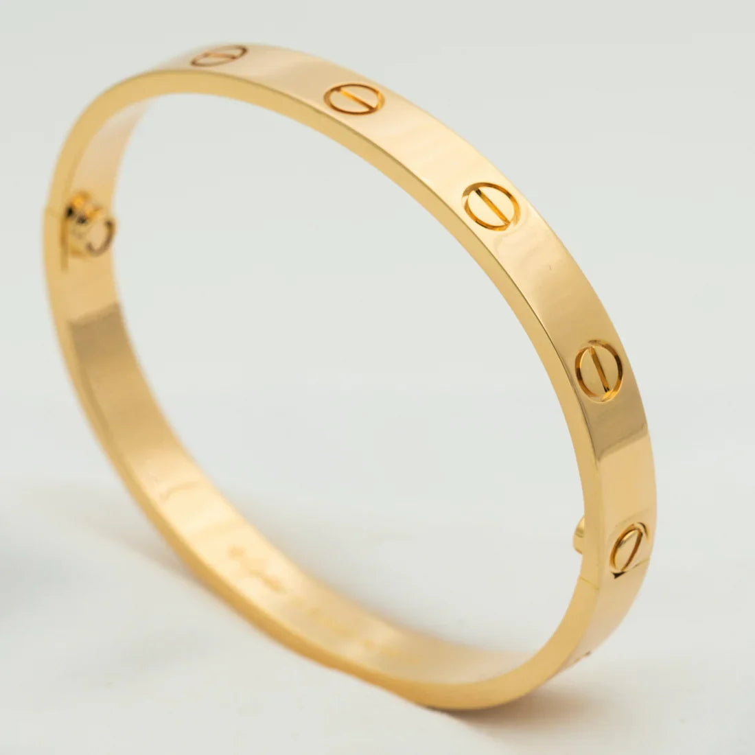 Elegant Screw Bangle Bracelet – Luxury Designer Style